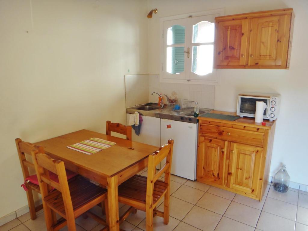 Lefkothea Apartments Fríni Szoba fotó